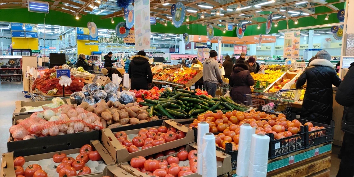Цены на лук в Екатеринбурге резко выросли всего за две недели.