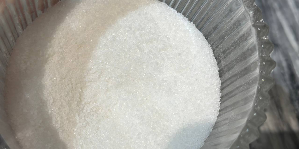 Стало известно, почему производители продуктов накачивают нас сахаром
