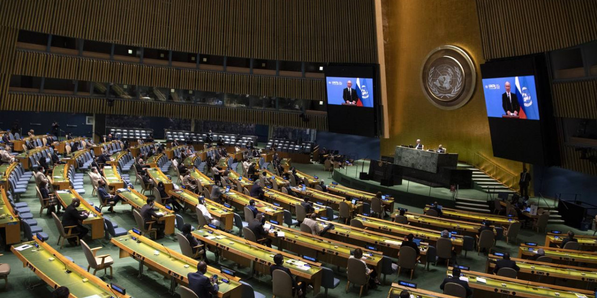РБК: МИД Швейцарии ответил на предложение МИД России перенести штаб-квартиру ООН в Женеву